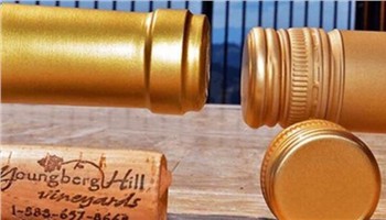 Mi a különbség a borcsavar és a tölgy parafa között?